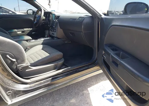 2010 Dodge Challenger Se z USA, uszkodzony, nr VIN 2B3CJ4DV1AH279528